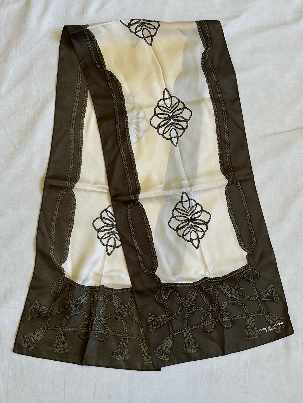 Adrienne Landau Scarf in Ivory and Dark Brown